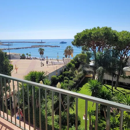 Апартаменты Beachfront Family In Puerto Banus